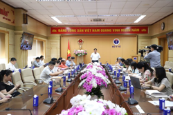 Tăng cường kiểm tra việc chấp hành các quy định pháp luật về dược, an toàn thực phẩm